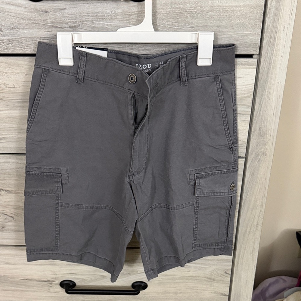 Izod Saltwater Beach House Men's Gray Cargo Shorts